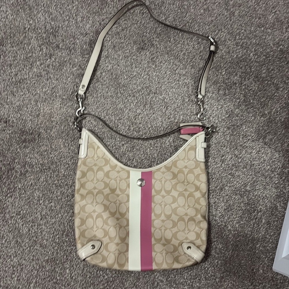 Convertible shoulder strap and crossbody strap EUC price firm like new